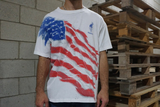 American Flag T-Shirt (L)